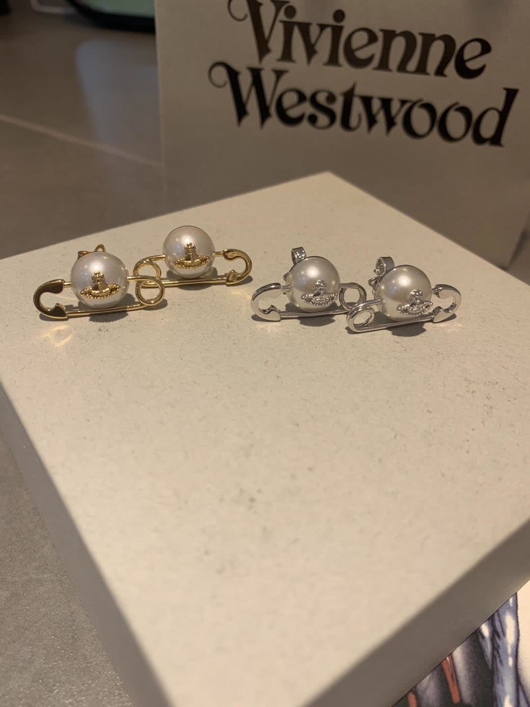 Vivienne Westwood Pearl Brooches Vivienne Westwood Pearl Brooches